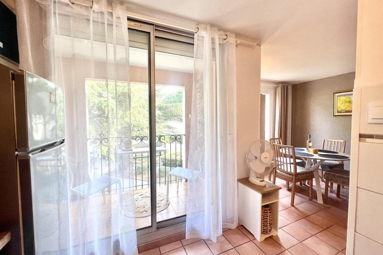 Appartement Old-world Charm With Modern Comforts Fréjus